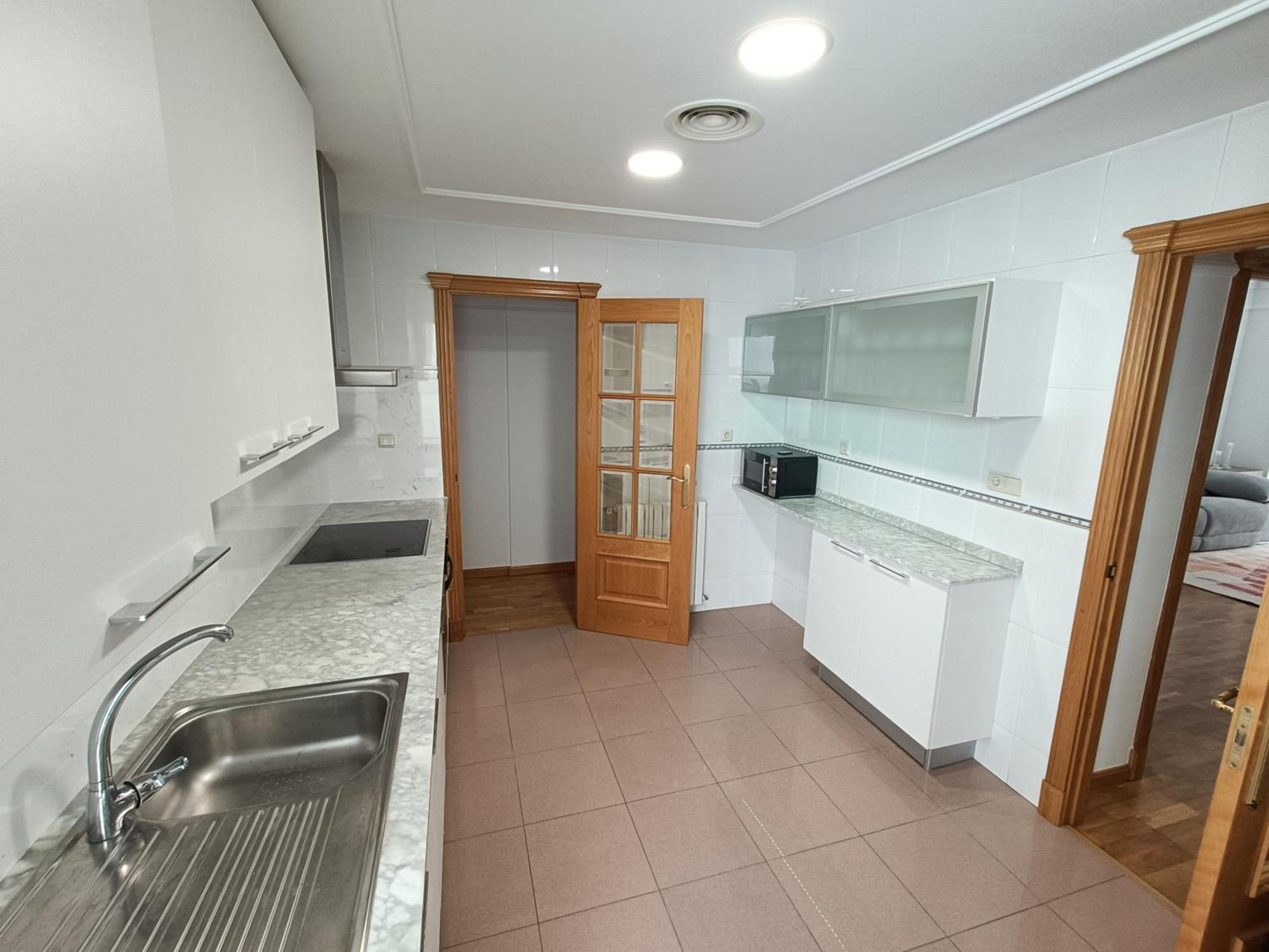 Piso En Pleno Centro De Albacete Con Garaje Διαμέρισμα Εξωτερικό φωτογραφία